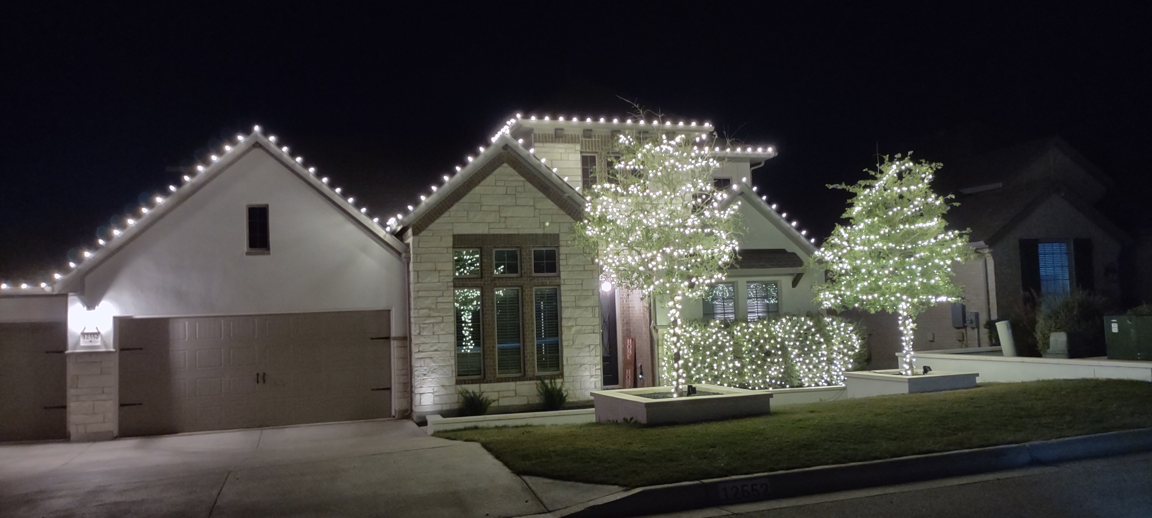 christmas lights austin, christmas light installation austin, christmas lights buda, kyle, dripping springs, wimberly, san marcos